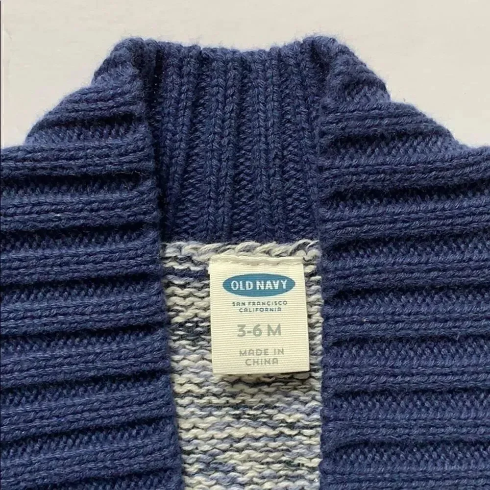 Old Navy sweater